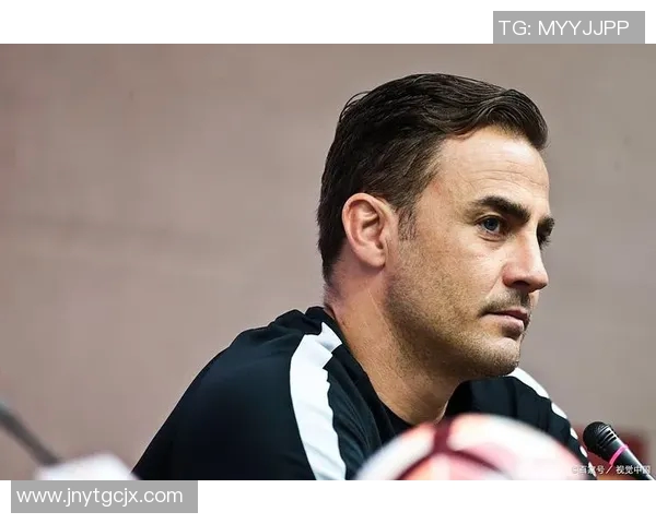 卡纳瓦罗如何通过独特训练方法培养出世界级后卫的成功之道